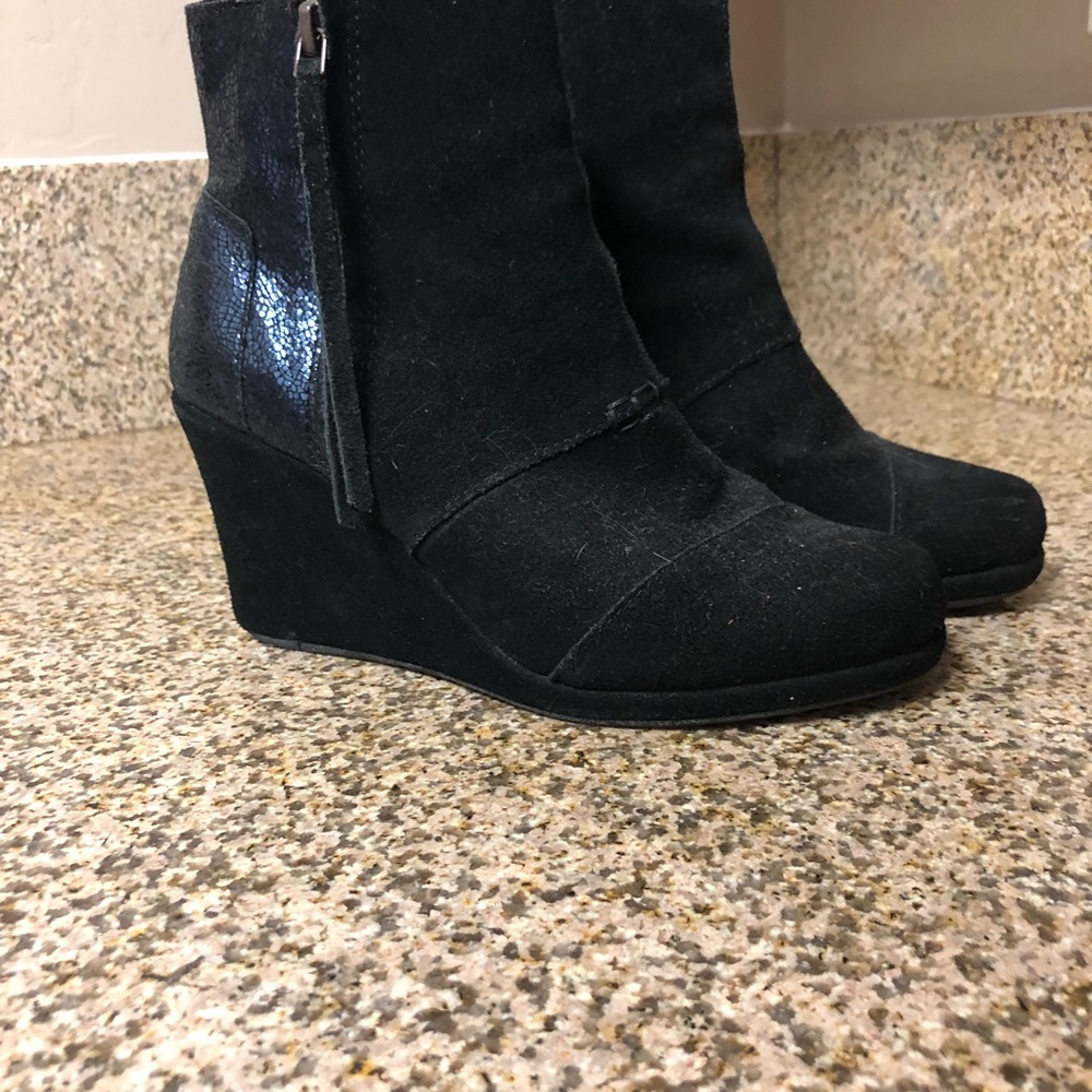 Heeled boots